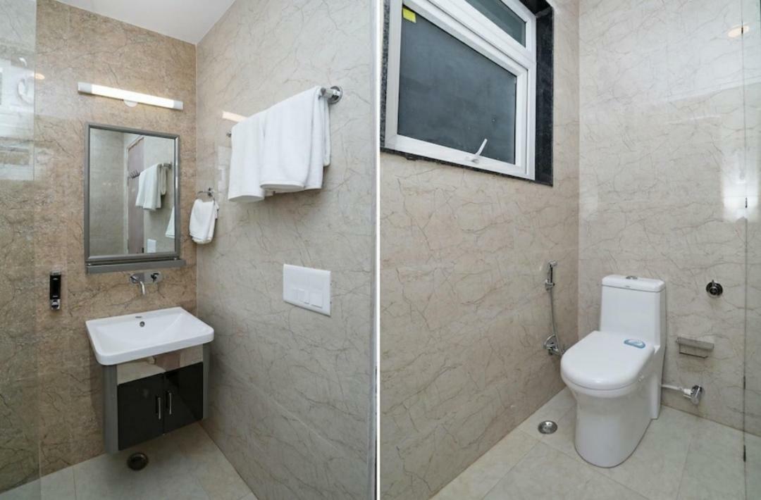 Hotel Galaxy Inn Ґурґаон Екстер'єр фото